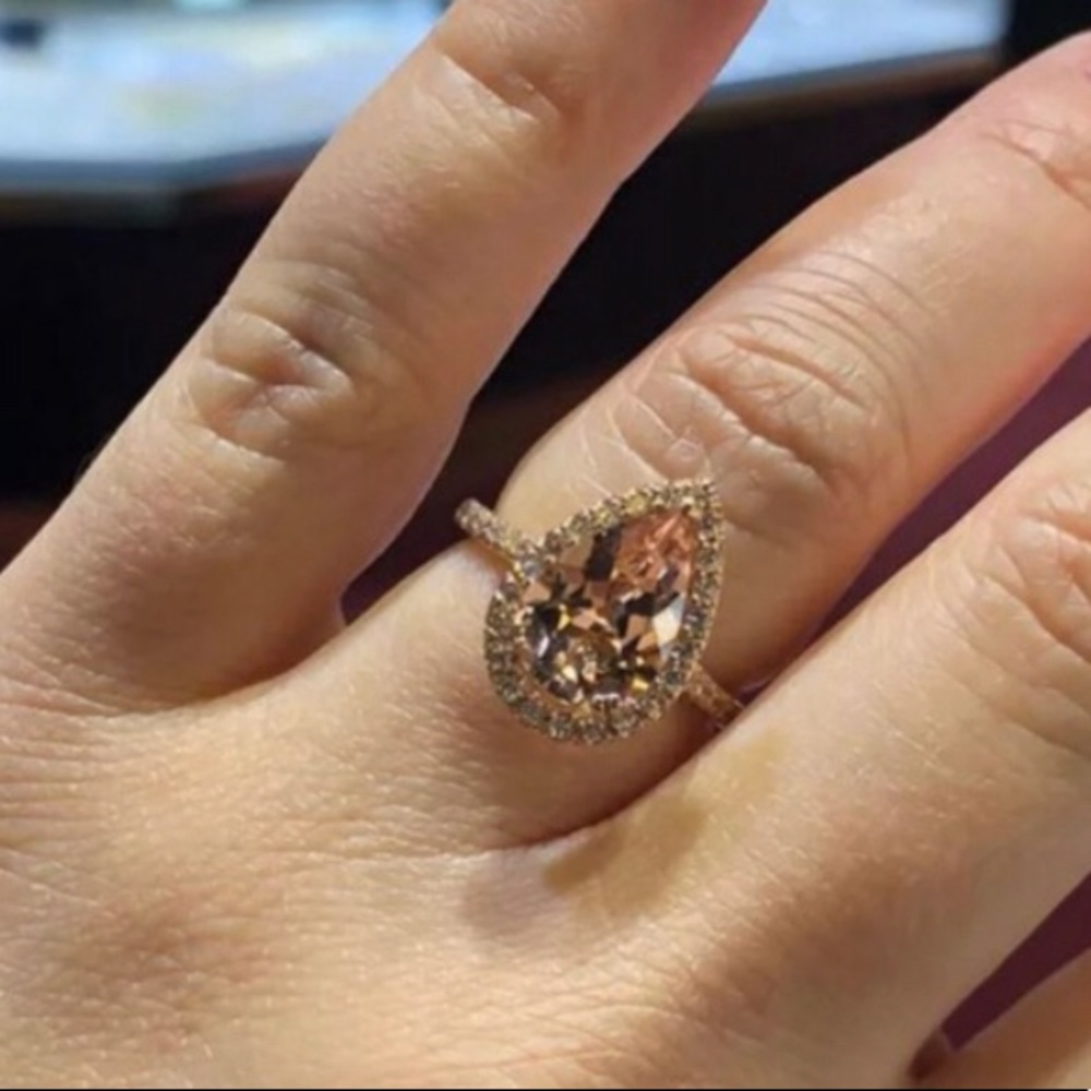New gorgeous rose gold champagne Crystal ring - Picture 3 of 3